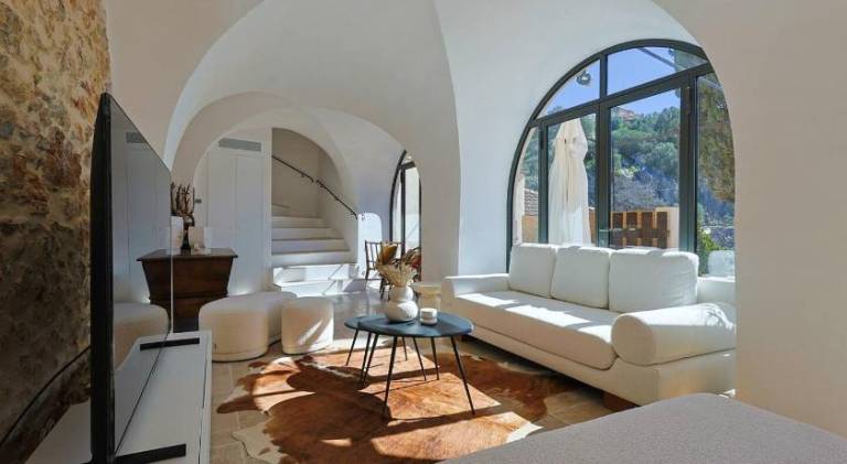 Entire Village Home 7BR 15 Guests Beach — photo 2