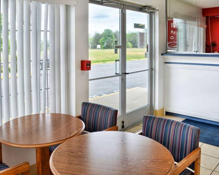Econo Lodge Ruther Glen — photo 3