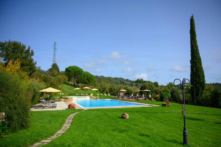 Family-oriented pleasant holiday apartment with barbeque & terrace | Pets are welcome — photo 2