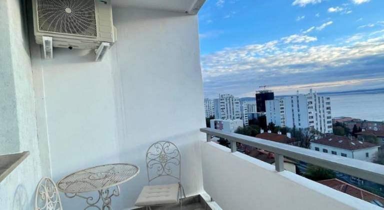 Rental apartment with 2 rooms for 6 persons — photo 3