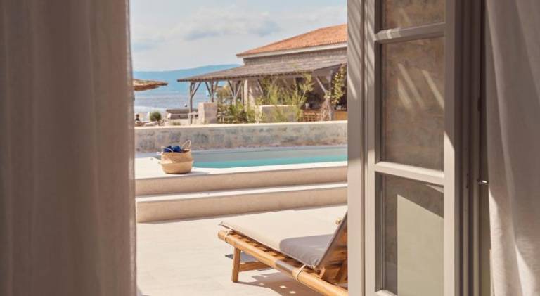 MANDRAKI BEACH RESORT — photo 4
