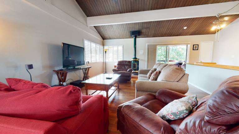 Fully equipped condo with jacuzzi, sauna & pool | Pets are welcome — photo 4