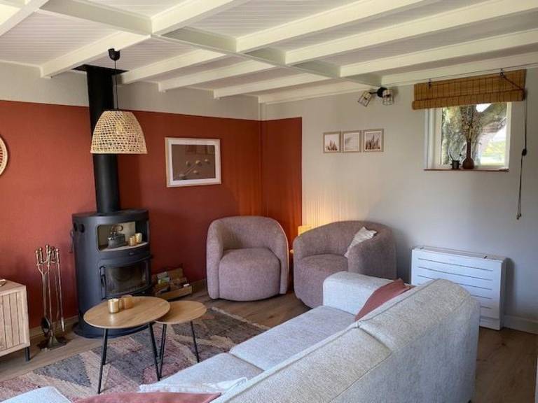 Vacation home with barbeque, pool & garden — photo 3