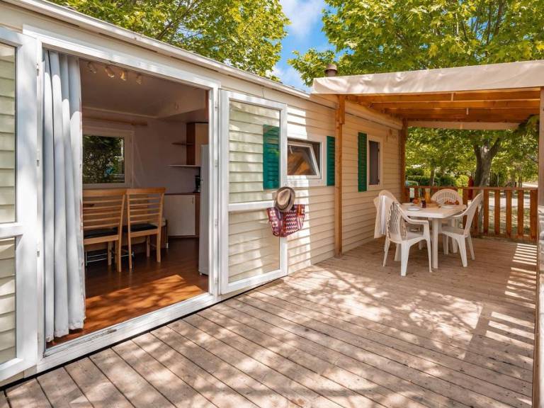 Mobile home with pool & terrace — photo 5