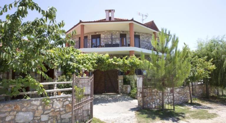 Holiday apartment | Beach nearby | Pet-friendly in Thasos