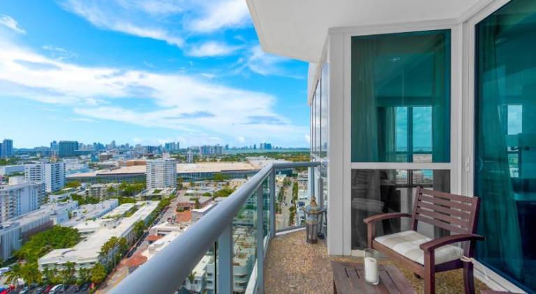 Beautiful holiday apartment with jacuzzi | Close to Miami Beach Botanical Garden | Beach nearby | Pets are welcome — photo 4