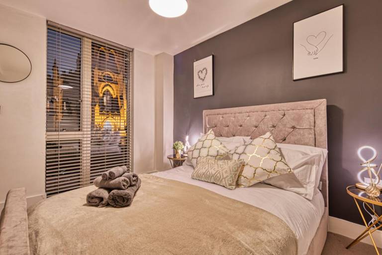 Cityscape serenity - Luxurious and Cosy Retreat — photo 2