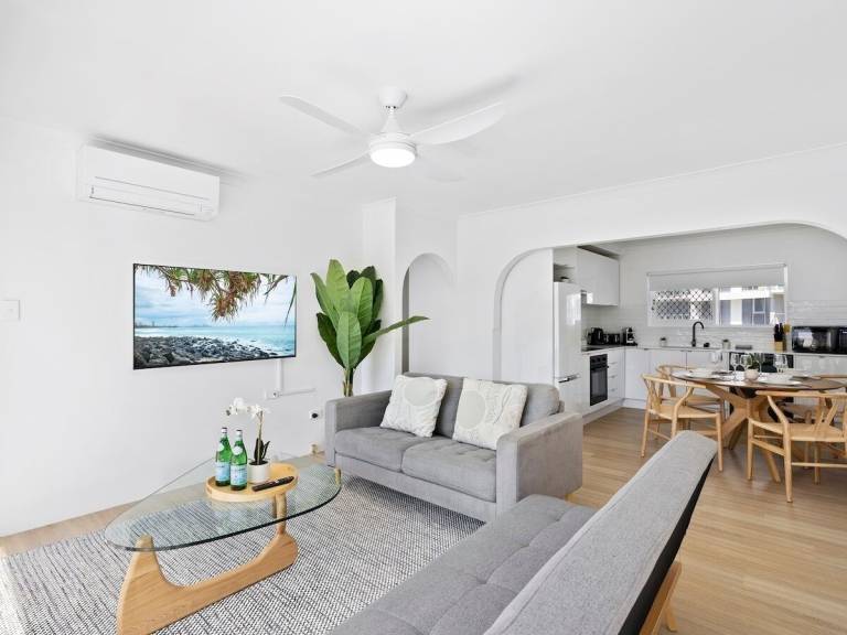 Apartment Mermaid Beach