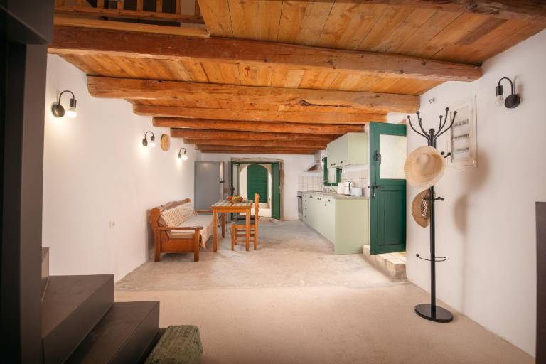 Beautiful house with private pool, patio & garden | Suitable for remote work | Pets are welcome — photo 3