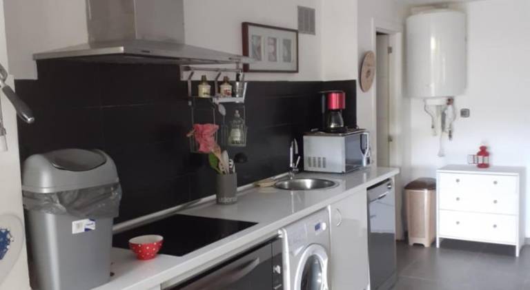 Apartment with 1 room for 4 persons — photo 2