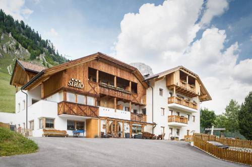 Aparthotel  Corvara