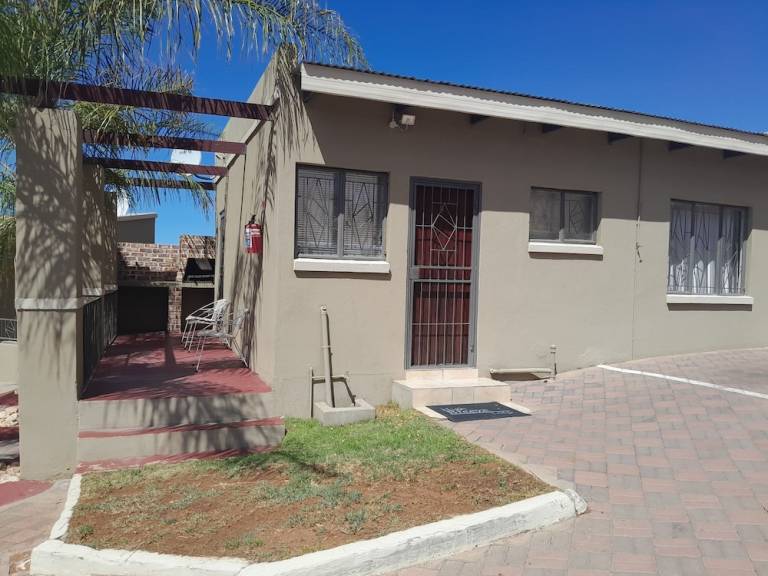 Lodge  Upington Extension