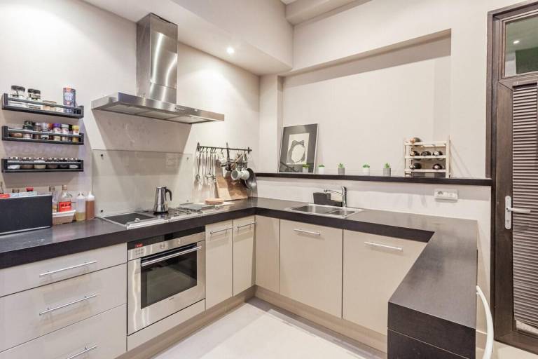 A0) Bright Vintage 65m2 Home Full Kithen @BXLCenter — photo 4
