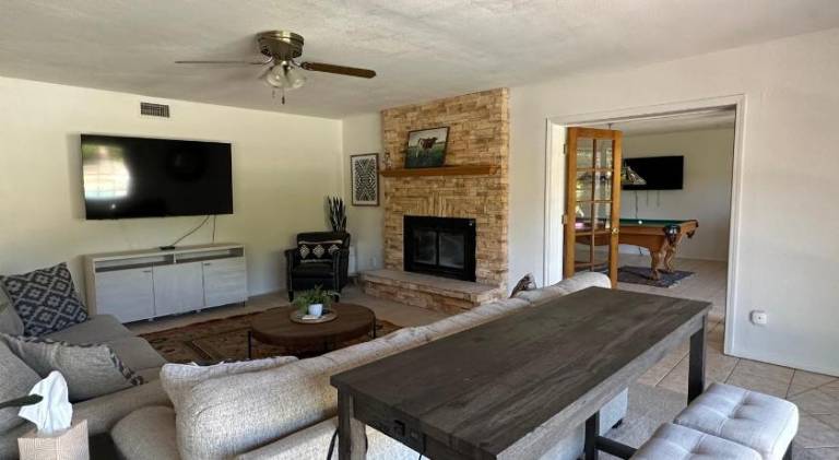 Vacation home with pool & jacuzzi | Pets allowed — photo 2