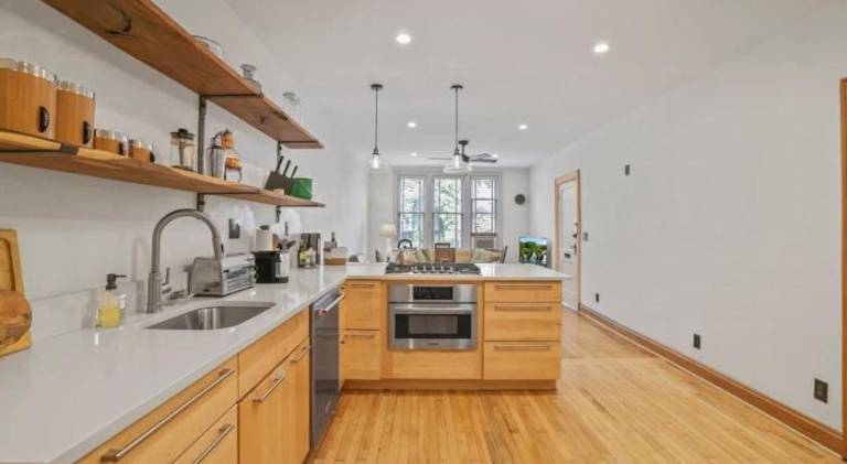 Lovely apartment | Perfect for remote work | Pet-friendly in Franklin, OH