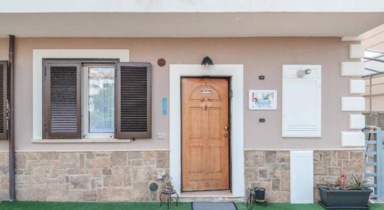 Fully equipped rental apartment with patio & barbeque | Next to the beach | Suitable for remote work | Pets are welcome — photo 4