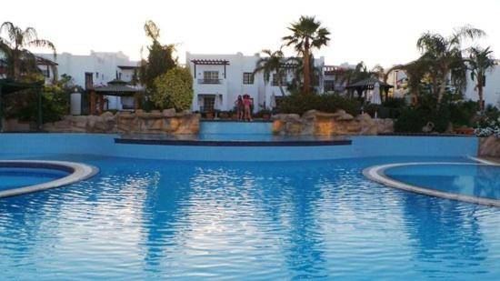 Apartments with hotel services 12 swimming pools around 15 minutes from Sharm Elshakh international — photo 3