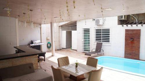 Casa compartilhada com Quarto e Suite no Parque 10 — photo 3