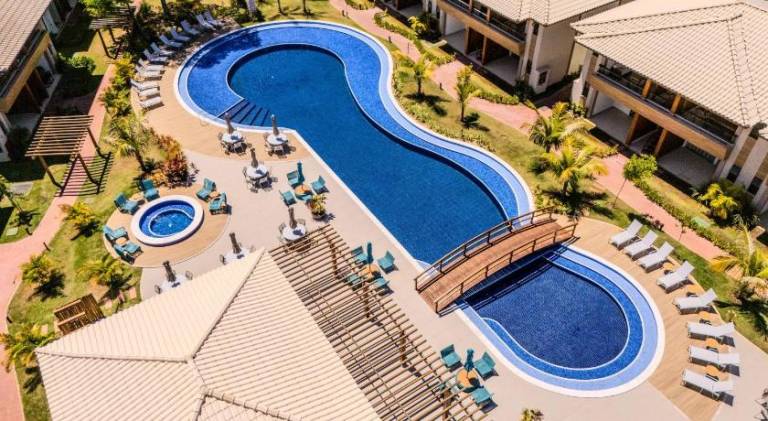 Holiday apartment with pool & jacuzzi in Camaçari