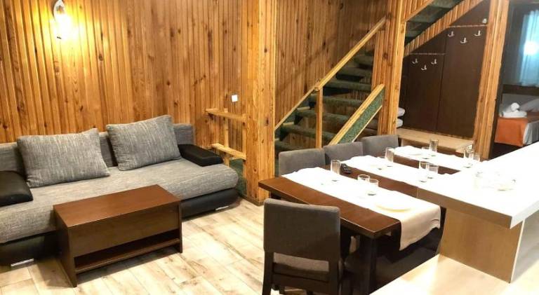 Serviced apartment with patio, garden & grill — photo 3