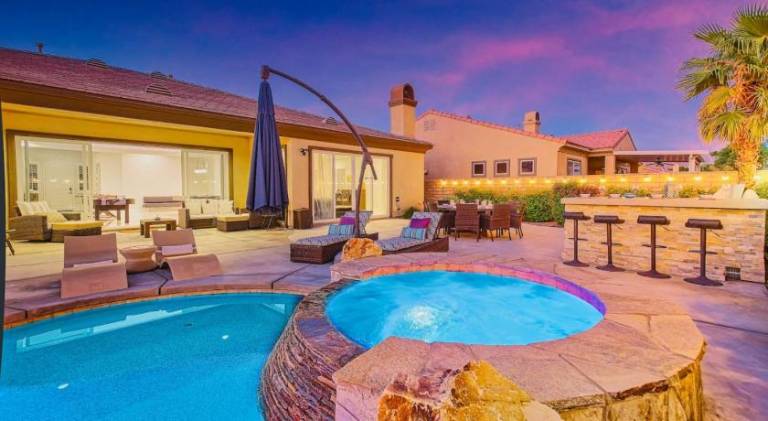 Ample house with hot tub & pool | Suitable for remote work | Pets allowed in Indio, CA
