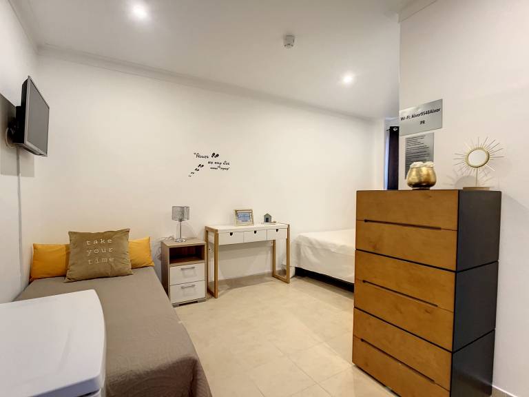 Bed & Breakfast  Lagos