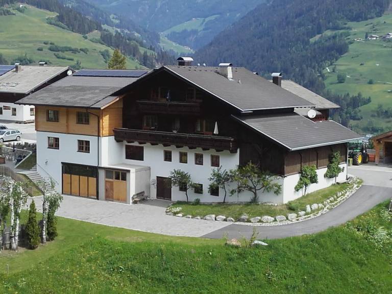 Ferienwohnung mit Hund in Panzendorf, Lienz für max. 5 Personen Ferienwohnung mit Hund in Panzendorf, Lienz für max. 5 Personen