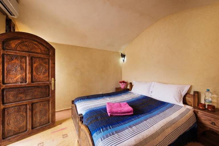 Accommodation Aroumd