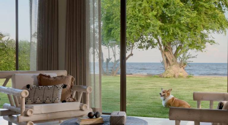 Mola-Mola Beachfront Villa by Yudee Assets — photo 4