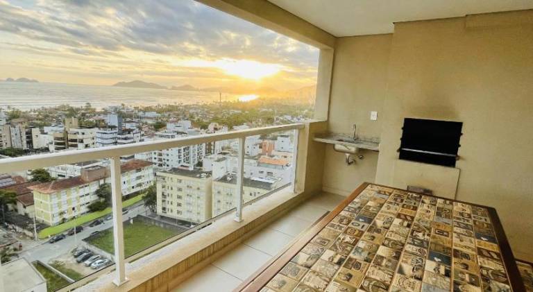 Rental apartment with pool in Guarujá
