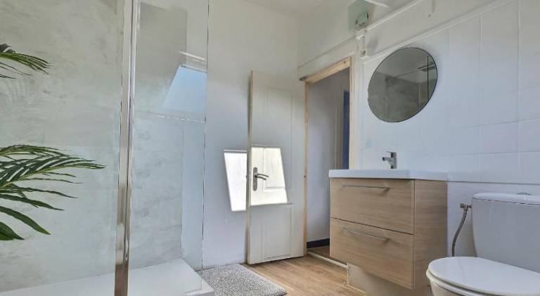 Holiday apartment with 2 rooms for 5 persons — photo 2