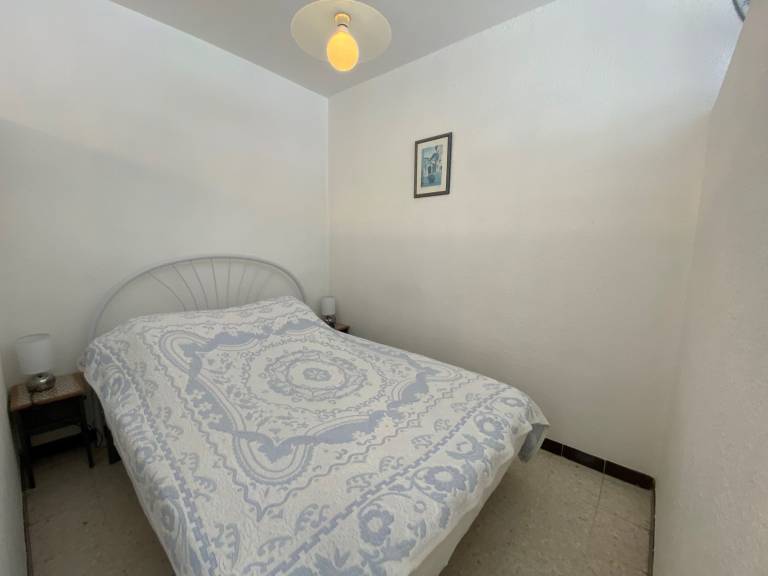 Apartment Near Spa with Balcony and Parking in Balaruc-les-Bains — photo 5
