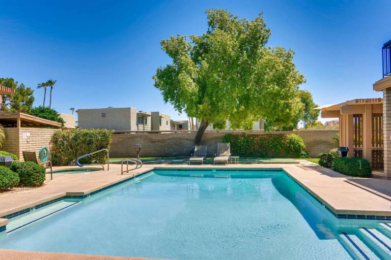 House  Desert View