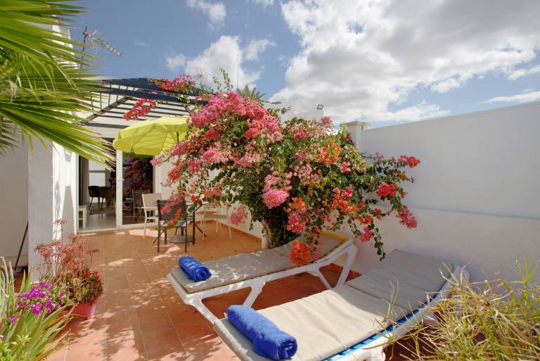 Bungalow Aloe Dunas: Jardín, piscina compartida y Wi-Fi rápido en Maspalomas in San Bartolomé de Tirajana