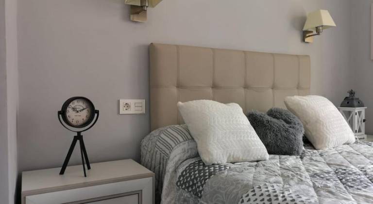 Rental apartment with pool in Roquetas de Mar