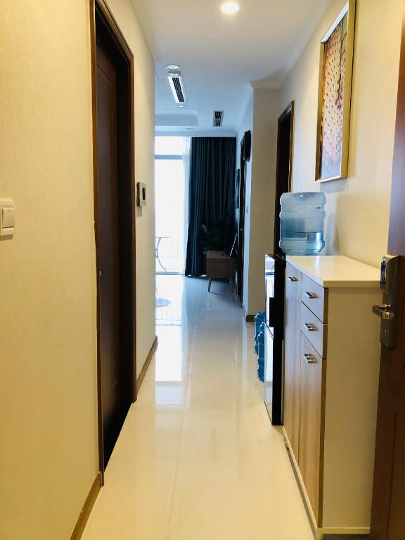 Fully equipped pleasant rental apartment with garden, hot tub & pool | Water view | Perfect for remote work | Pets allowed in Ho Chi Minh City