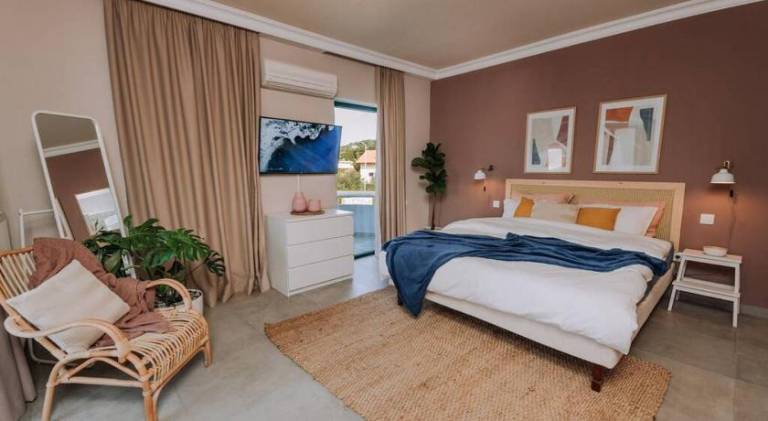 Fully equipped beautiful villa with patio, barbecue & private pool | Perfect for remote work | Pets are welcome — photo 2