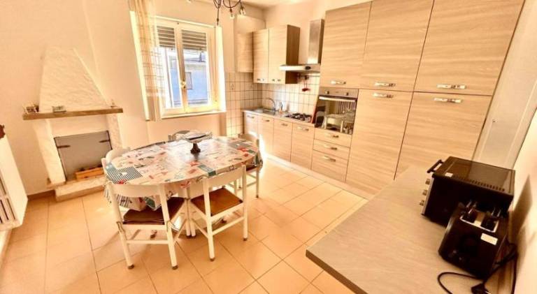 Apartment with terrace — photo 4