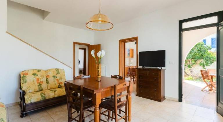 Vacation home with garden | Pets are welcome — photo 2