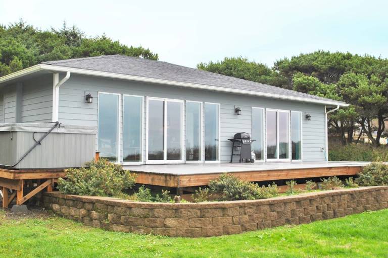 House  Yachats