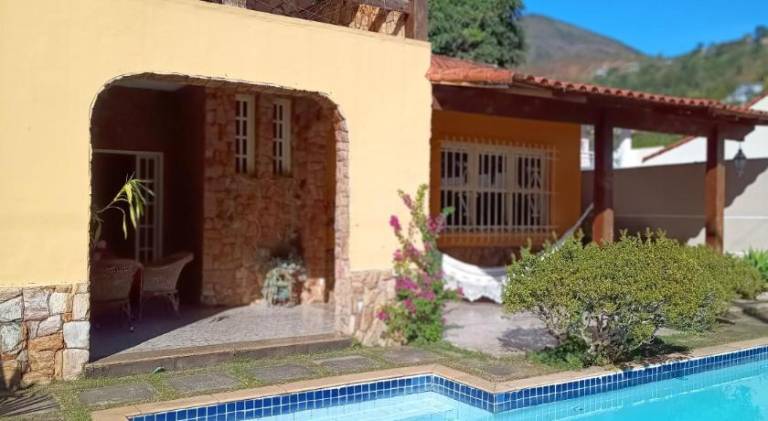 Suites Colibri da Serra - Piscina & Conforto em Itaipava RJ — photo 5