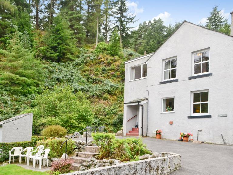 Cottage Above Derwent