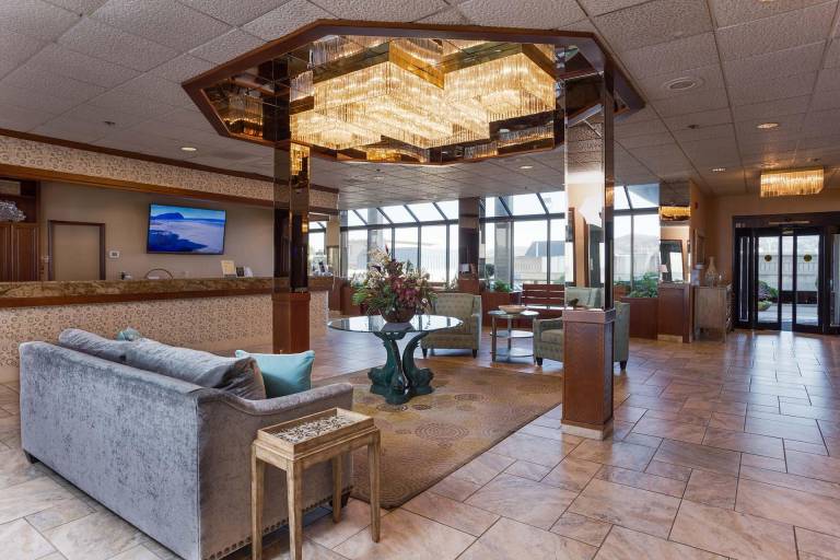 Promenade Inn & Suites Oceanfront — photo 2