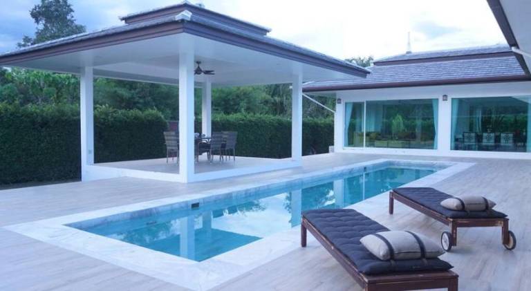 Ample villa with pool | Pets are welcome — photo 3
