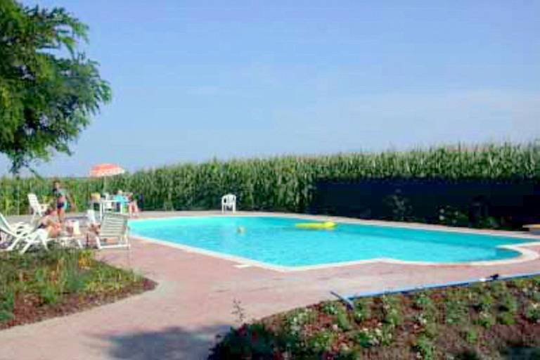 Farm with barbeque, pool & garden | Nature view — photo 2