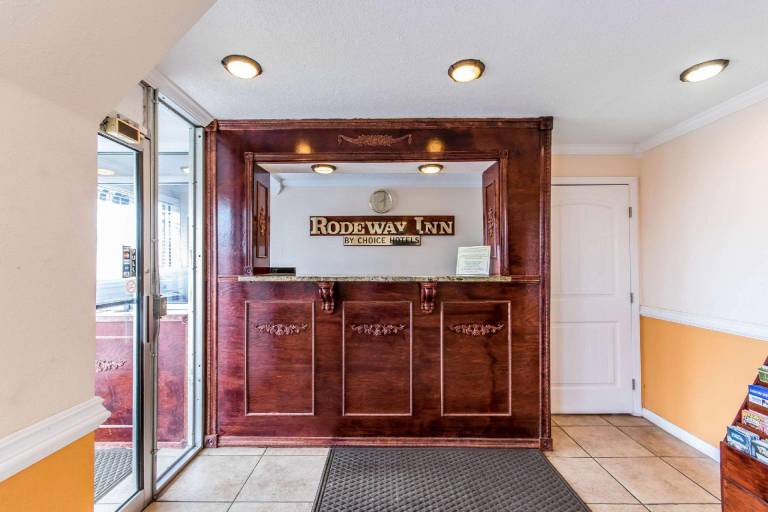 Rodeway Inn Hopkinsville — photo 2