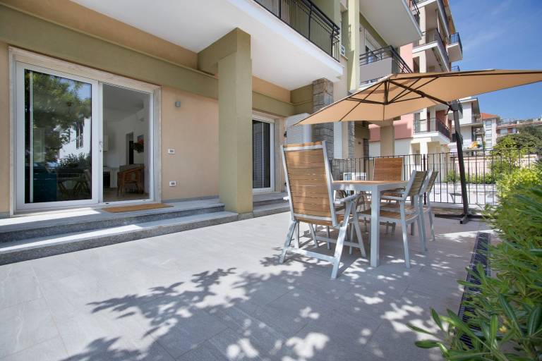 Apartment with terrace | City view — photo 3
