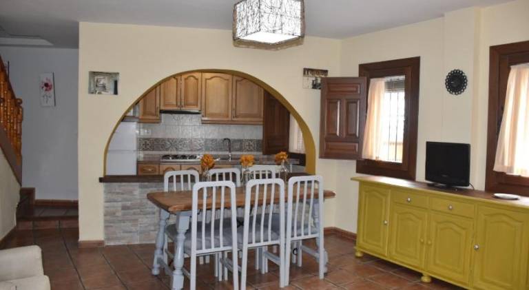 Rental apartment with 3 rooms for 6 persons — photo 3