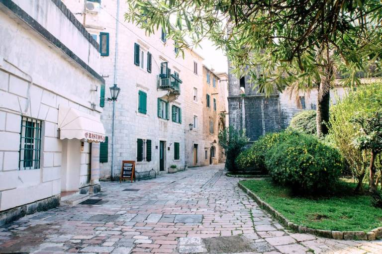 Huoneisto  Kotor