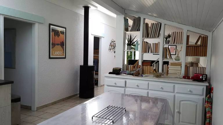 Vacation home with yard & terrace | Beach nearby | Pets are welcome — photo 5